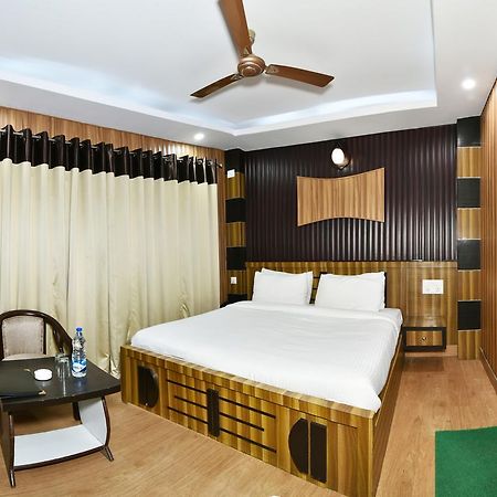Surbhi Guest House Дхарамсала Екстериор снимка