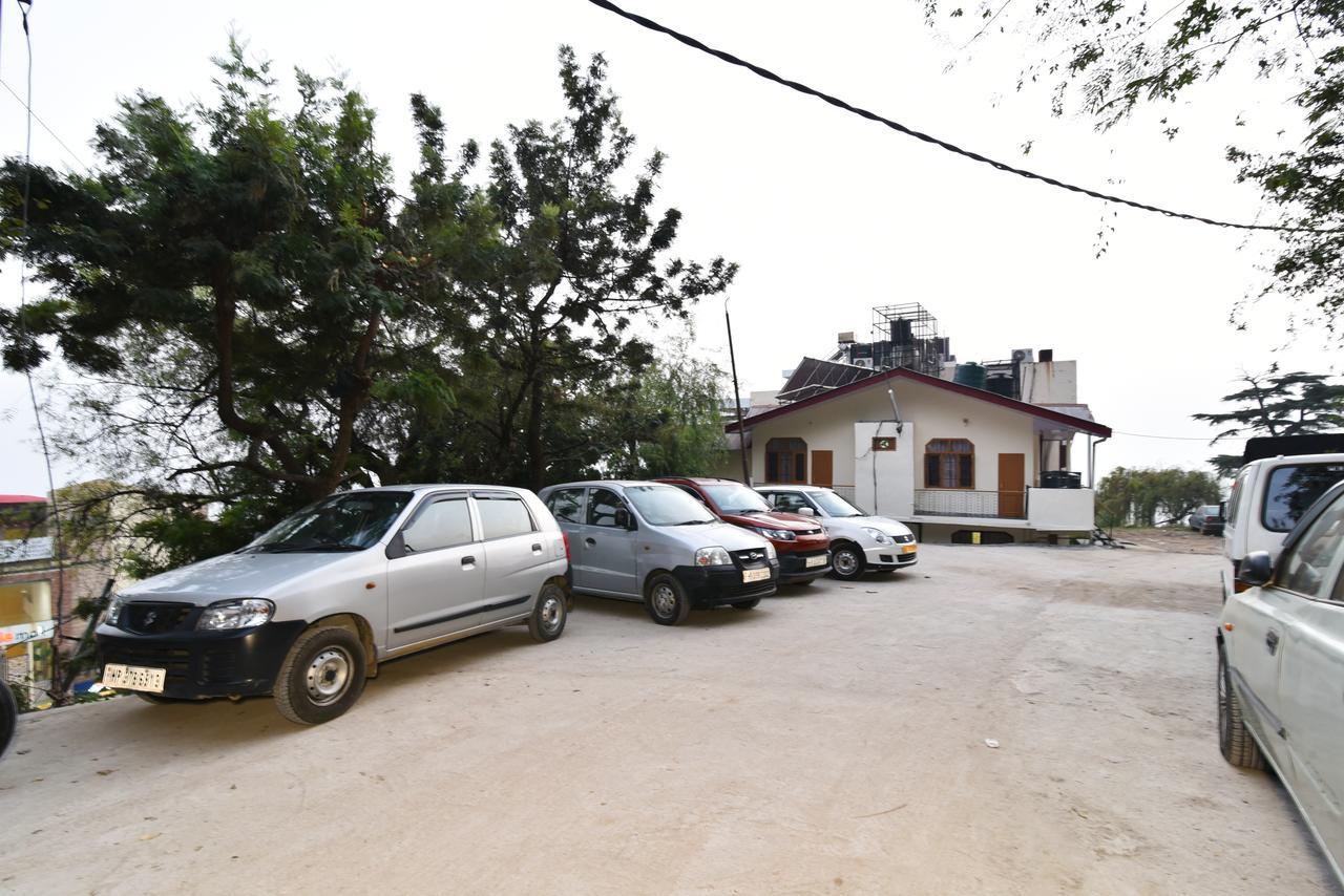 Surbhi Guest House Дхарамсала Екстериор снимка