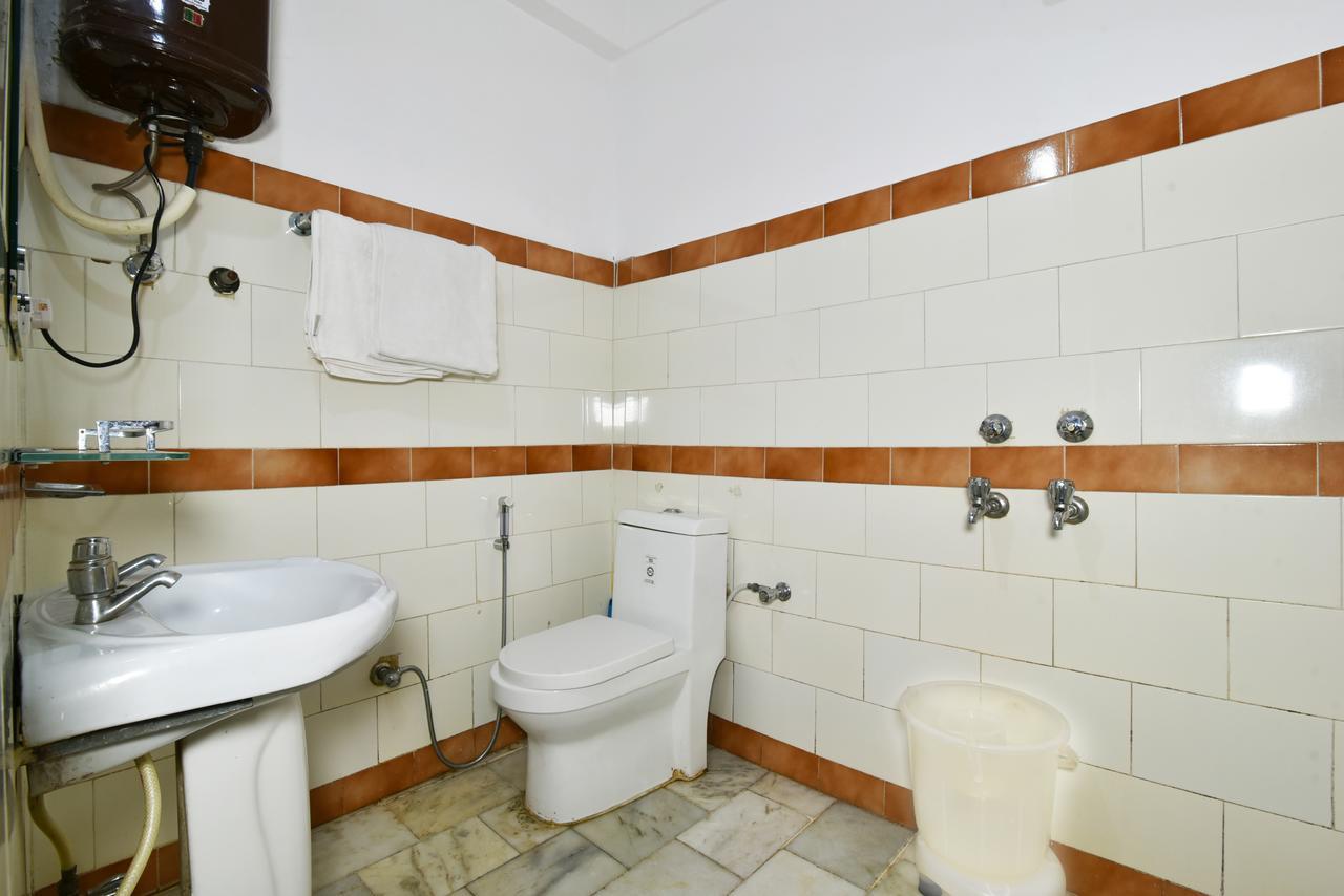 Surbhi Guest House Дхарамсала Екстериор снимка